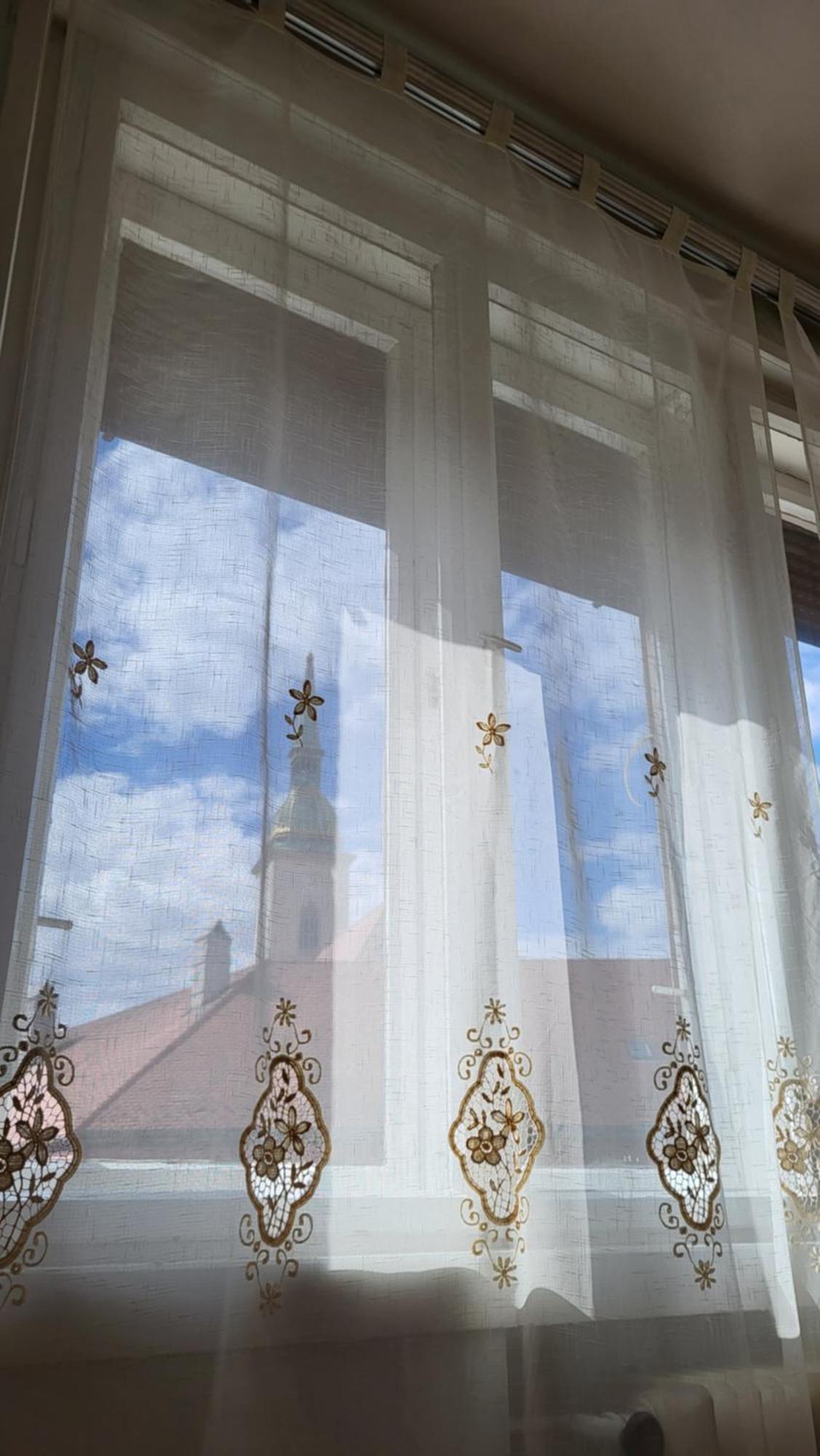 Extralarge Queen Room In The Heart Of Bratislava With Terrace Exterior foto