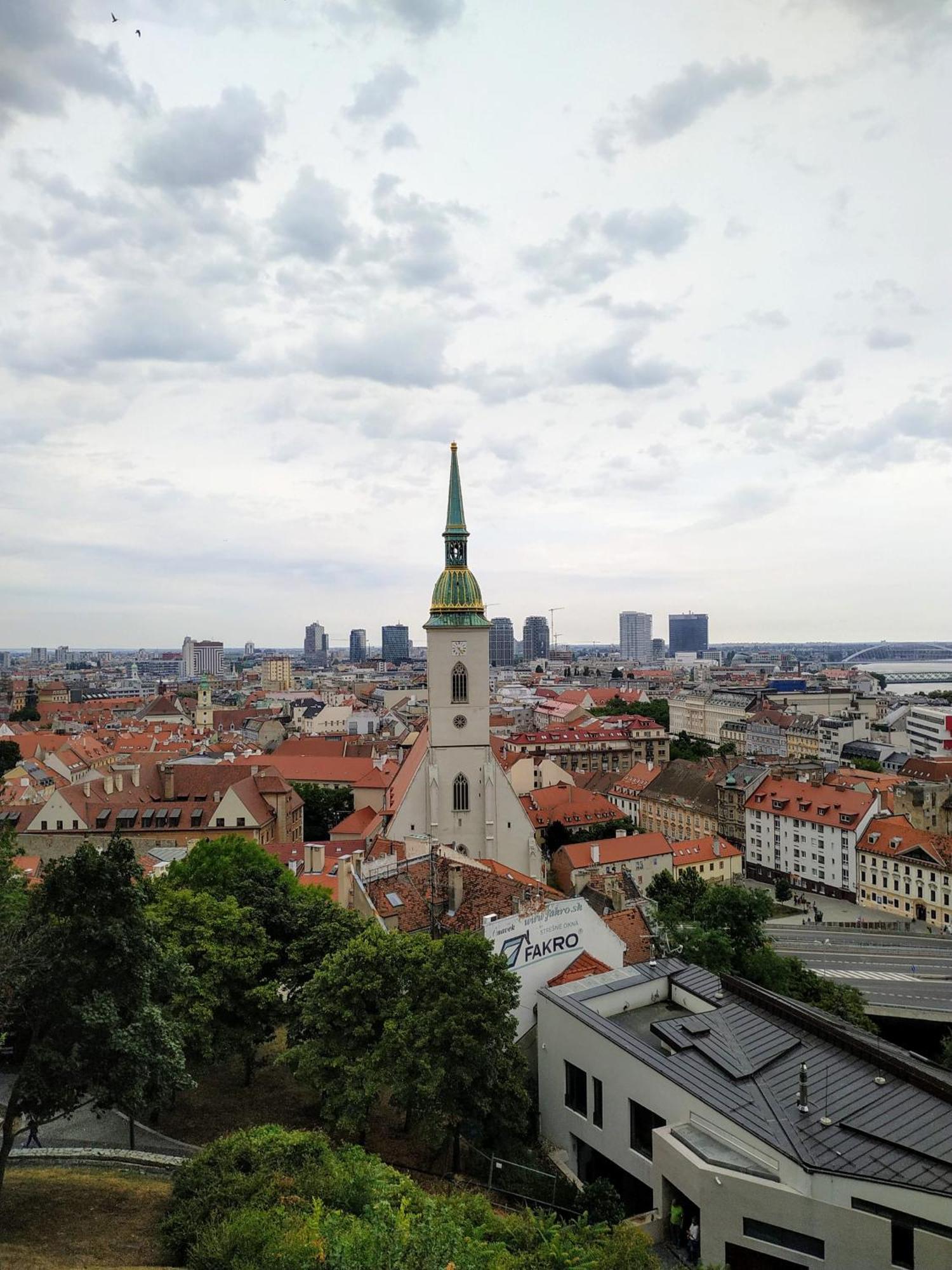 Extralarge Queen Room In The Heart Of Bratislava With Terrace Exterior foto